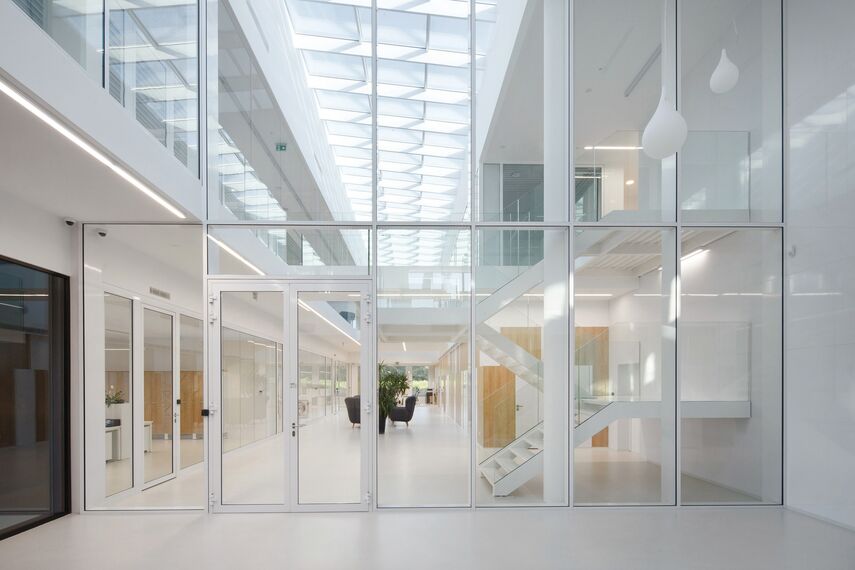 CW 50-HI Façades and ConceptSystem 59Pa Windows - Pivexin Technology Headquarter located in Babice, Poland