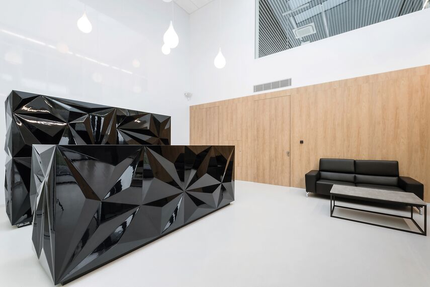 CW 50-HI Façades and ConceptSystem 59Pa Windows - Pivexin Technology Headquarter located in Babice, Poland
