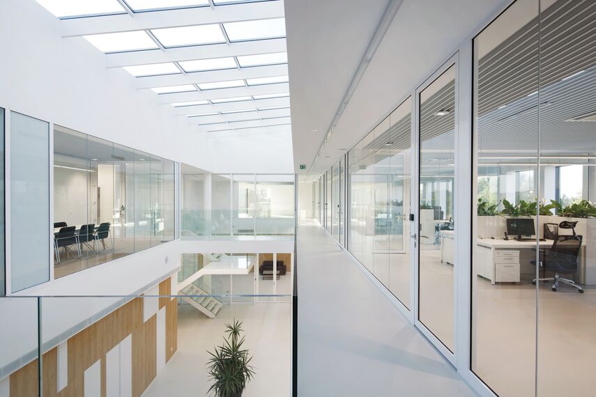 CW 50-HI Façades and ConceptSystem 59Pa Windows - Pivexin Technology Headquarter located in Babice, Poland